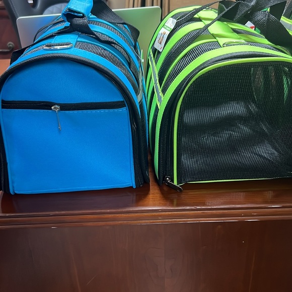 Pet carrier bag breathable two sizes available 1 per order  NWT - Picture 8 of 12